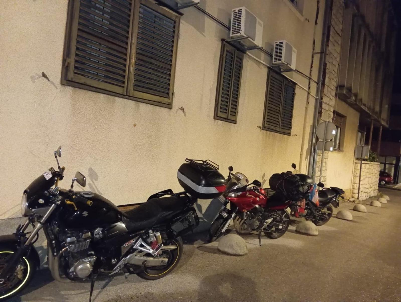 Ferienwohnung Jasna1 Knin Exterior foto