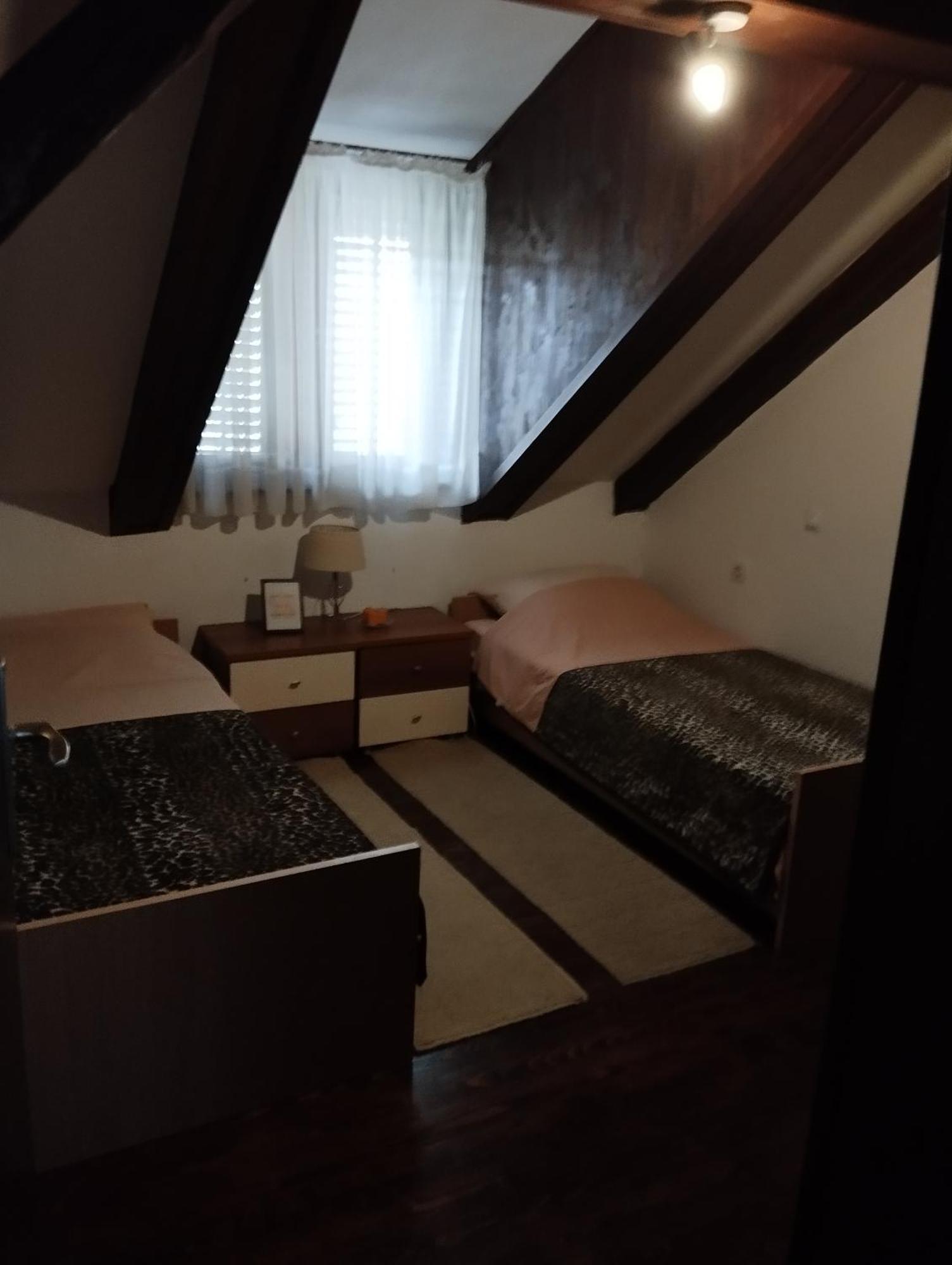Ferienwohnung Jasna1 Knin Exterior foto