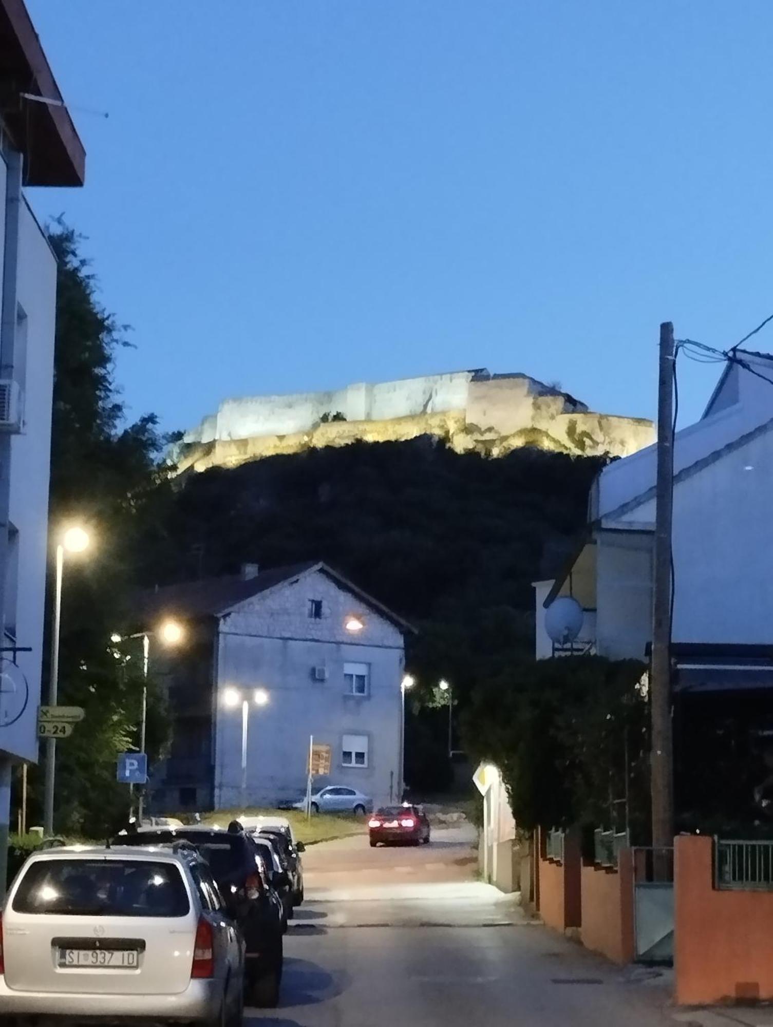 Ferienwohnung Jasna1 Knin Exterior foto